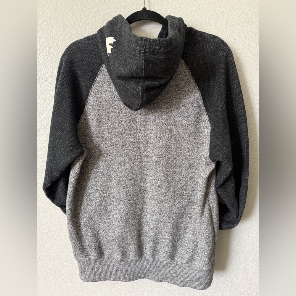 Roots Vancouver Canada Pullover Hoodie Gray Logo Sweatshirt size XS - Picture 6 of 8